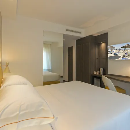 Hotel Ghibli 4*