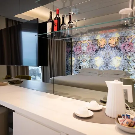 Ξενοδοχείο Ghibli Boutique 4*