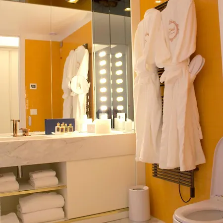 Ghibli Boutique 4*