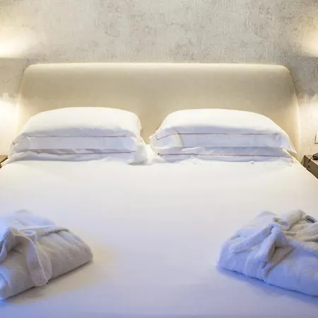 Ghibli Boutique 4* Civitanova Marche